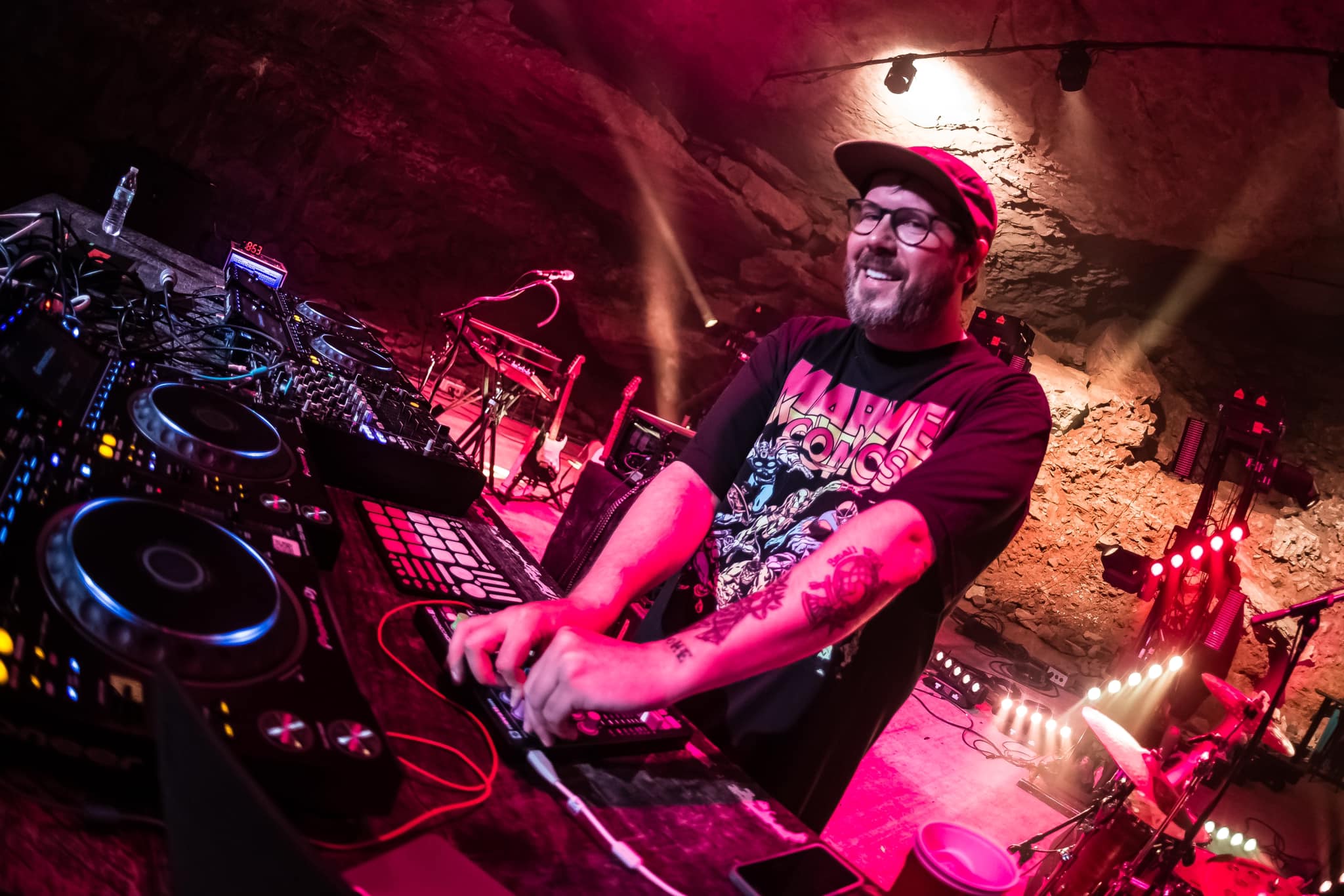 Geriausi Radijo Laidų Teminiai Vakarai: Rekomendacijos Darbui ir Poilsiui